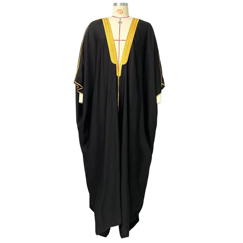 Men Saudi Embroidered Bisht