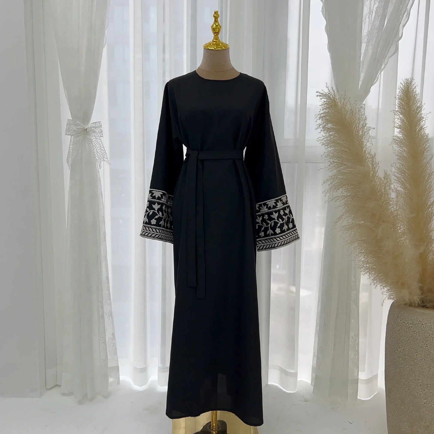 Embroidered Sleeve Abaya