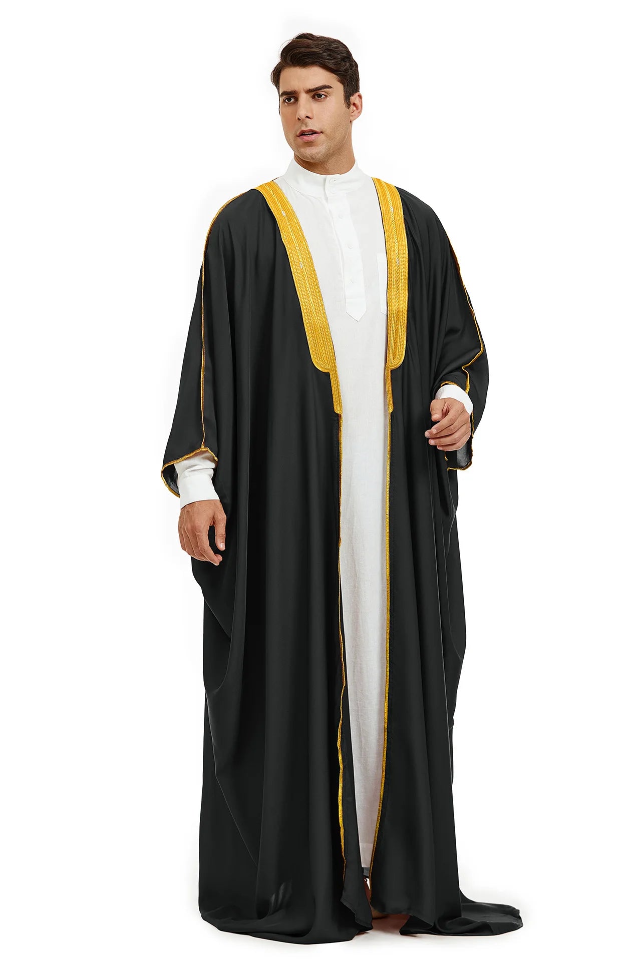 Men Saudi Embroidered Bisht