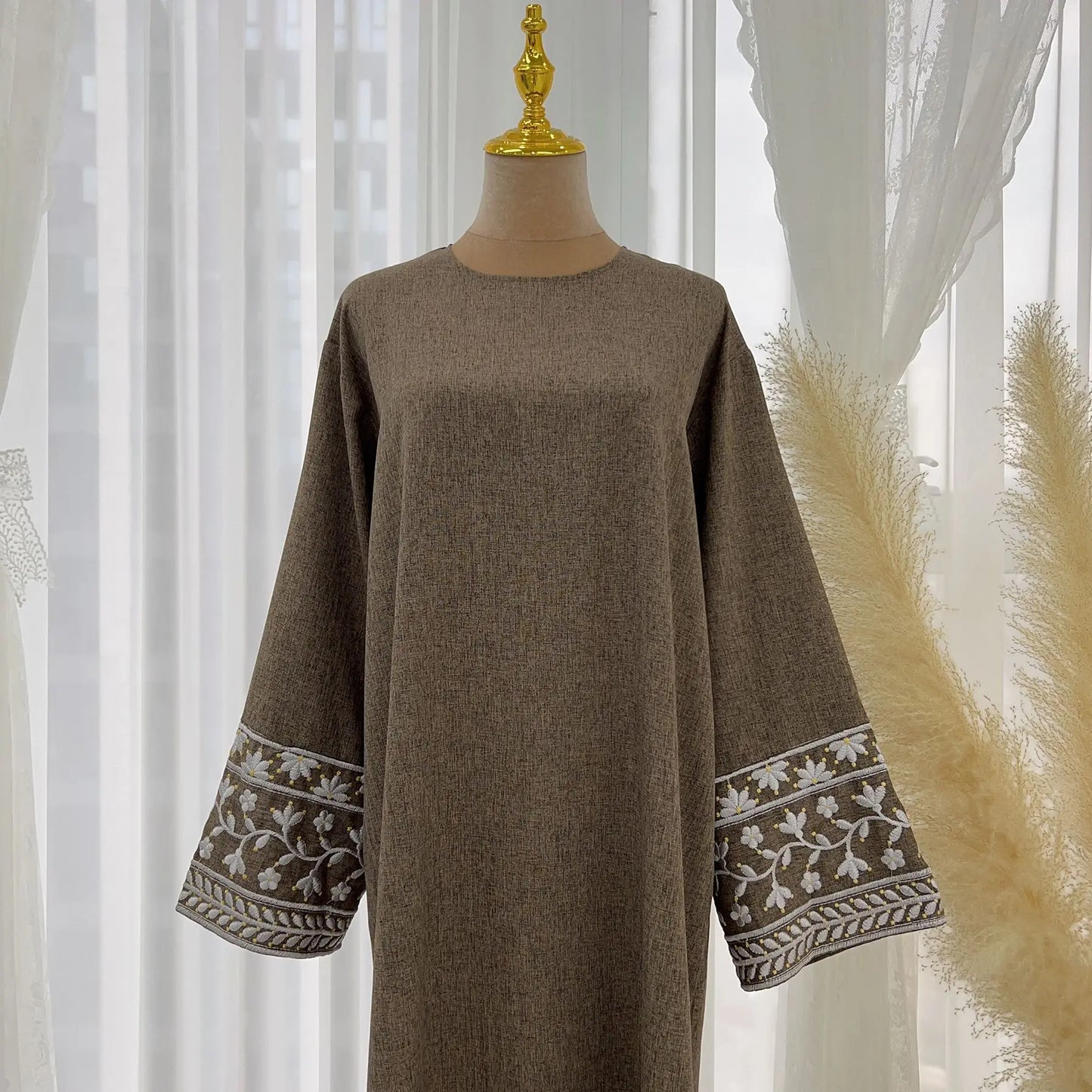 Embroidered Sleeve Abaya