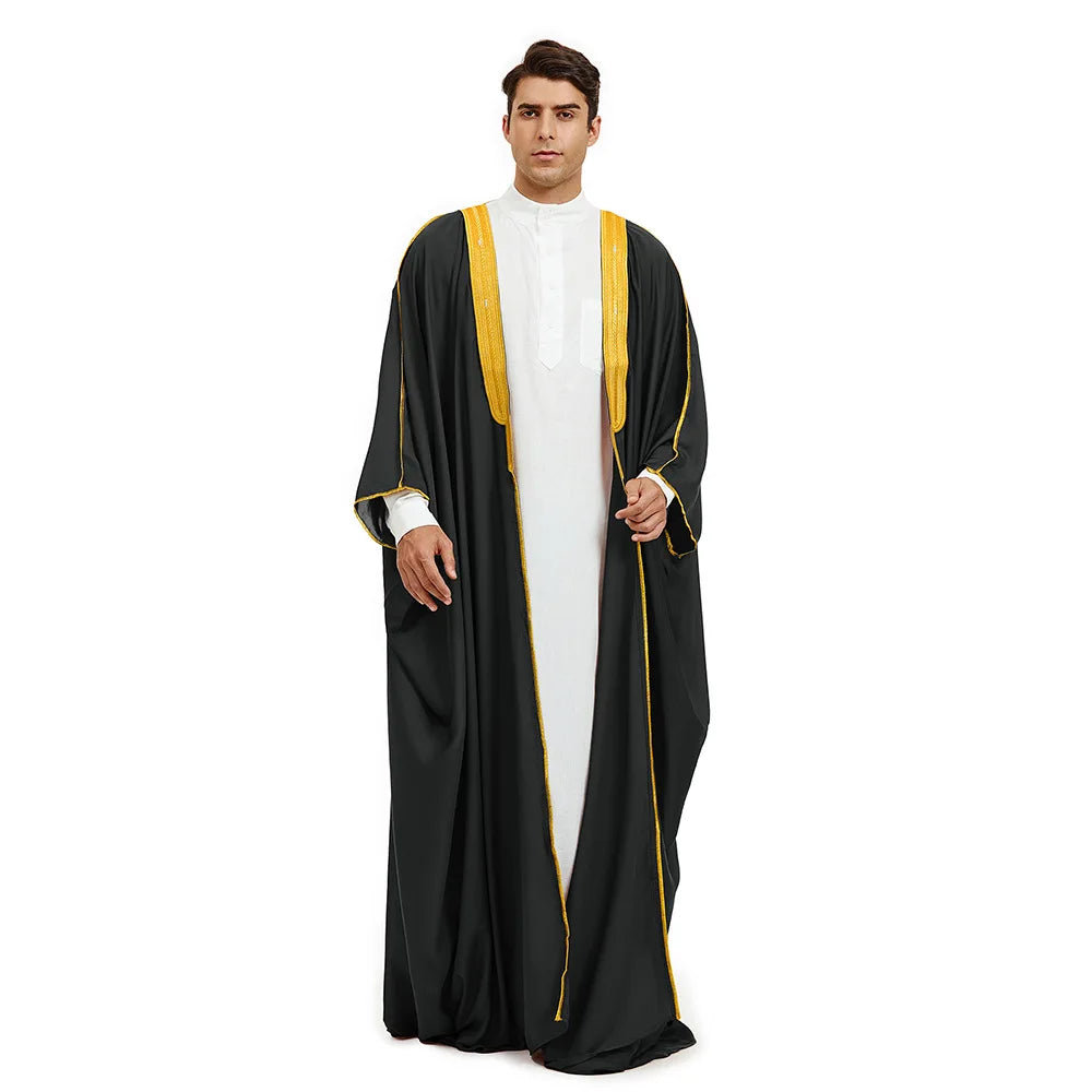 Men Saudi Embroidered Bisht